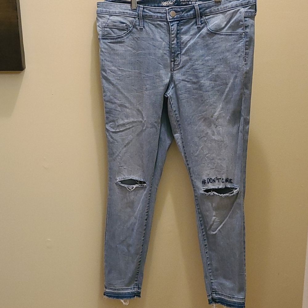 Mid-Rise Jegging